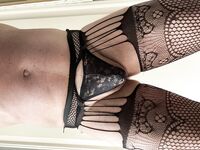 New String: 3 Nude Pics