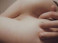 Mee : 16 Nude Pics