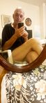 Jerking: 8 Nude Pics