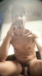 Yours truly: 14 Nude Pics