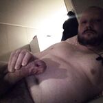 Split dickhead: 20 Nude Pics