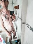 Me and my cock : 5 Nude Pics