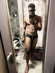 XXX: 12 Nude Pics