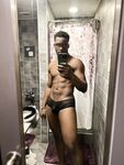 XXX: 12 Nude Pics