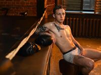 Shining guy: 9 Nude Pics