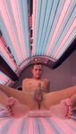 i love tanning : 3 Nude Pics