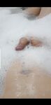 Komming in the bedroom : 22 Nude Pics