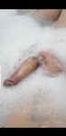 Komming in the bedroom : 22 Nude Pics