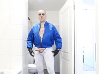 The Lycra Hunk 9 (Cumshots XL): 16 Nude Pics