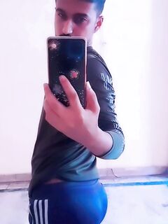 Lund boy: 2 Nude Pics