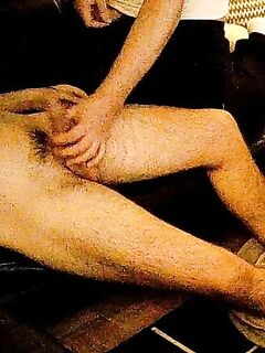 Preview To Exclusive OnlyFans / FapHouse  Content: 2 Nude Pics