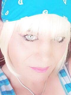 Pink! Yes, it's me.: 1 Nude Pics