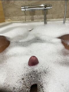 You&amp;#039;re one dip away from a good time: 2 Nude Pics