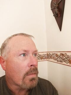 Cocksucker ready to perform: 4 Nude Pics