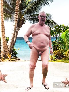Presentation: 10 Nude Pics