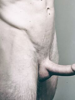 Seventh Hell: 20 Nude Pics