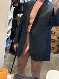 Checking the Wardrobe: 10 Nude Pics