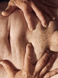 Morning stretch: 4 Nude Pics