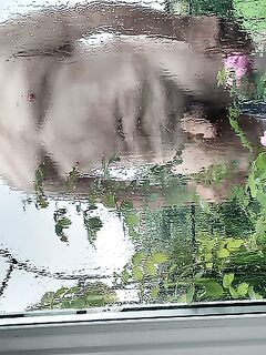 Refreshing: 3 Nude Pics