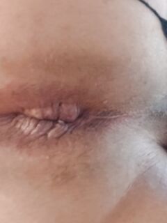 Playing with anal plug again : 36 Nude Pics