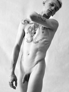 White: 5 Nude Pics