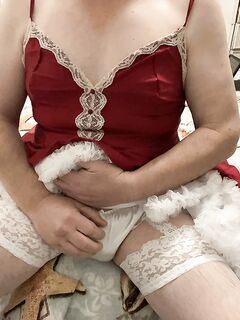 For the love of satin and petticoats: 5 Nude Pics