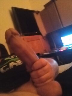 Big white dick: 4 Nude Pics