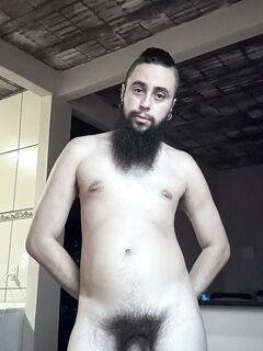 Naked in the kitchen!: 7 Nude Pics