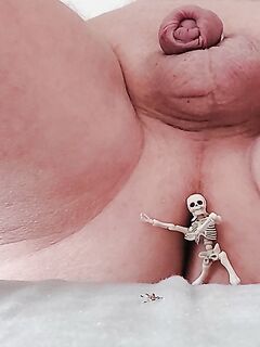 Visitors: 9 Nude Pics