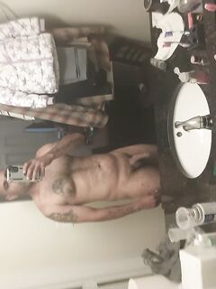 Your Rican Dick: 4 Nude Pics