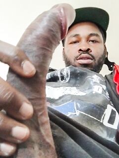 Daddydopedick : 2 Nude Pics