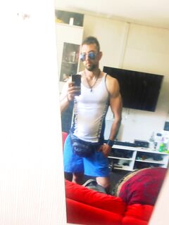 MyStyle: 8 Nude Pics